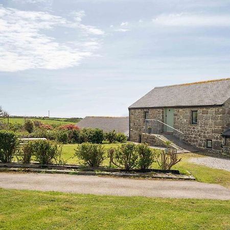Porthcurno Barns, The Cart Lodge - Cosy Cottage, Walk To Porthcurno Beach, Pedn Vouder & Minack Theatre ペンザンス エクステリア 写真